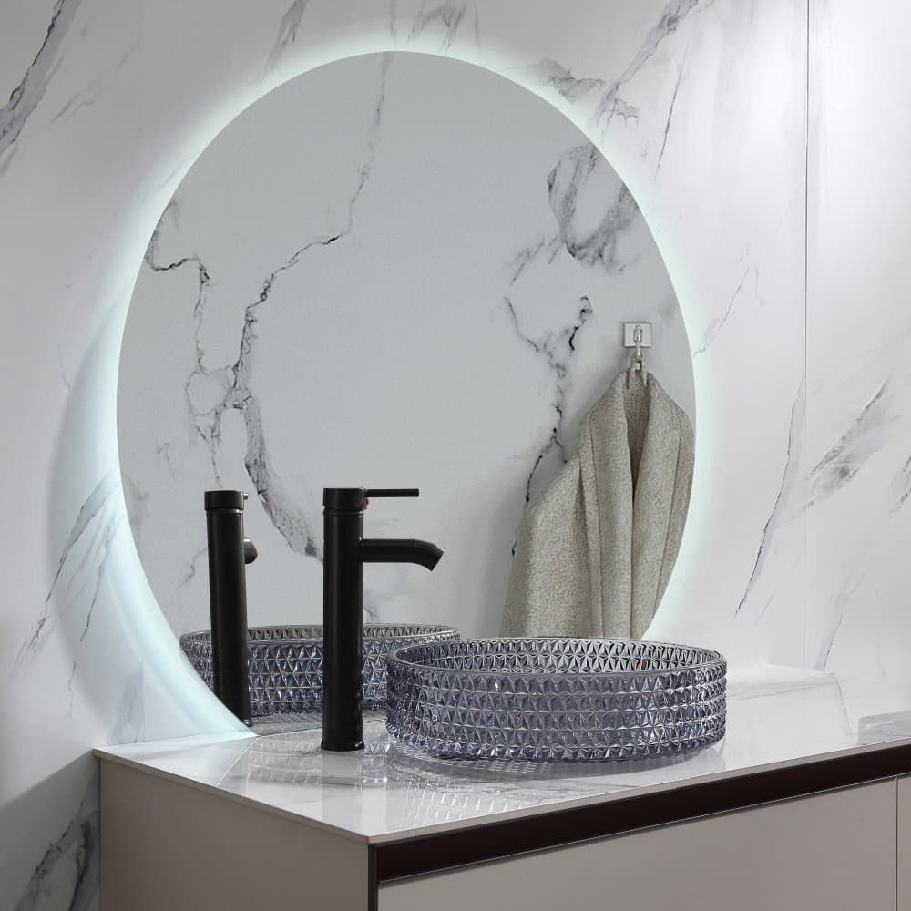 Spegel 80cm | Vägghängd eller stående | LED-belysning | Felicia