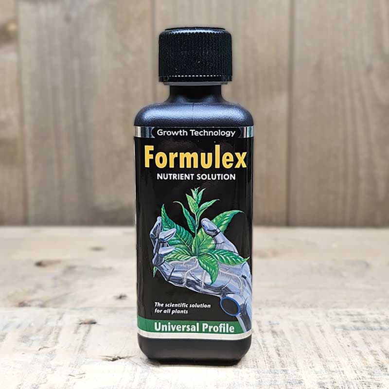 Formulex, 300 ml, vattenlöslig, NPK 2,4-0,9-3,4, koncentrat, passar även för hydrokultur, räcker till 60 liter.