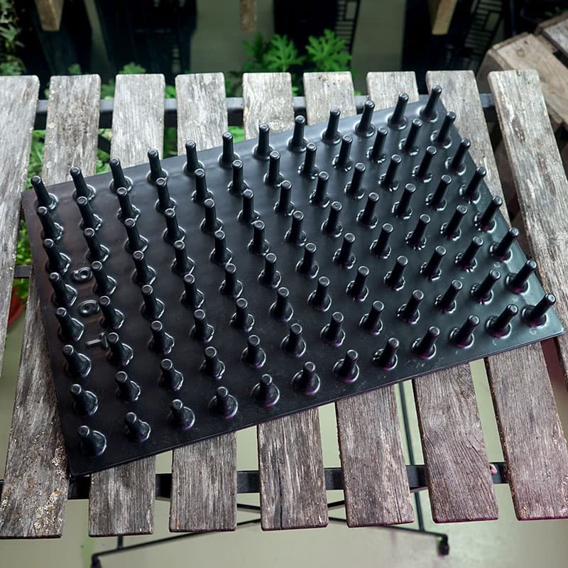 Uttryckare för 96 celler, 33x51 cm, underlättar omskolning, minskar rot-skador, sparar tid.