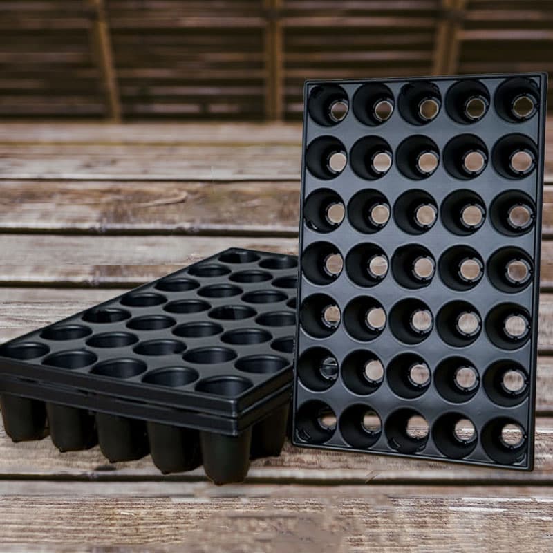 Pluggbrätte 35 celler, 3-pack, 33x51 cm, återvunnen polystyren, för förodling av grönsaker och blommor.